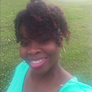 Meet your Posher, Kecia